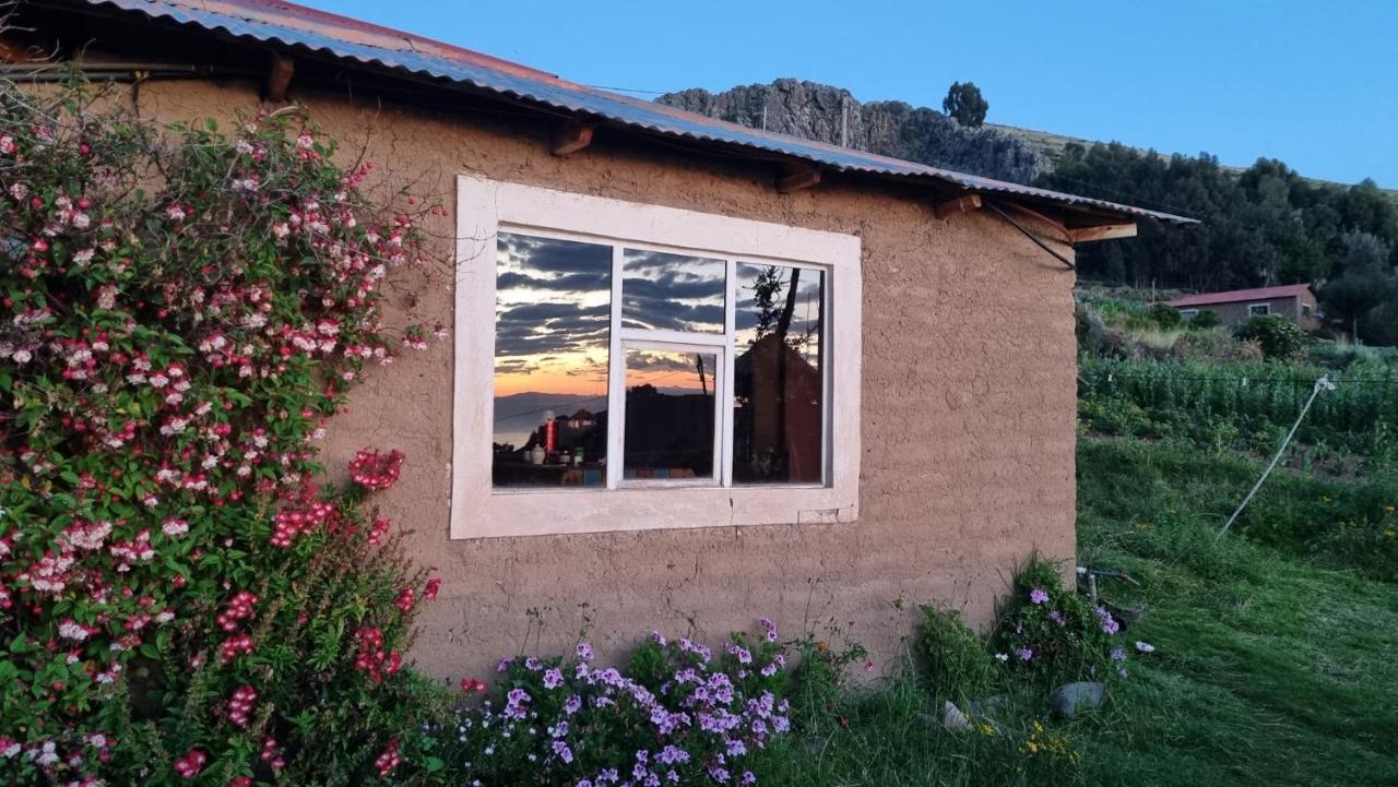 Inca Lodge - Amantani Ocosuyo Buitenkant foto